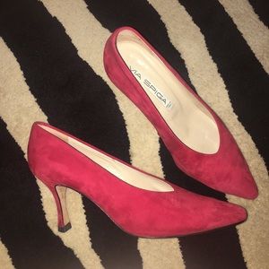 Red Suede Pumps with Faceted Heel